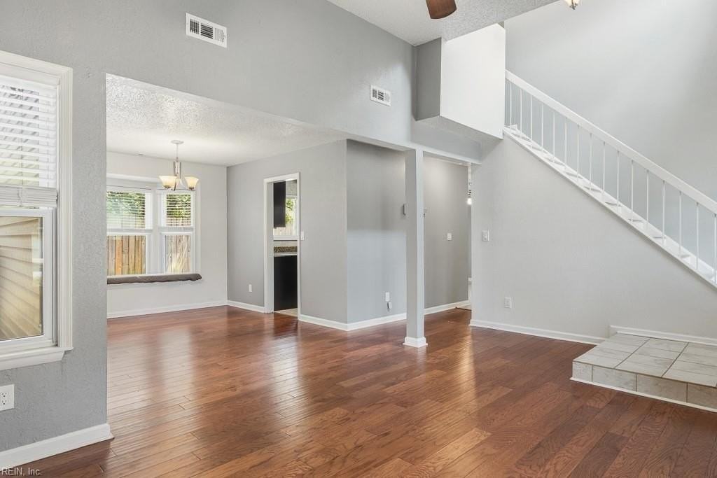 3856 Forestwood Ct - Photo 7 of 38