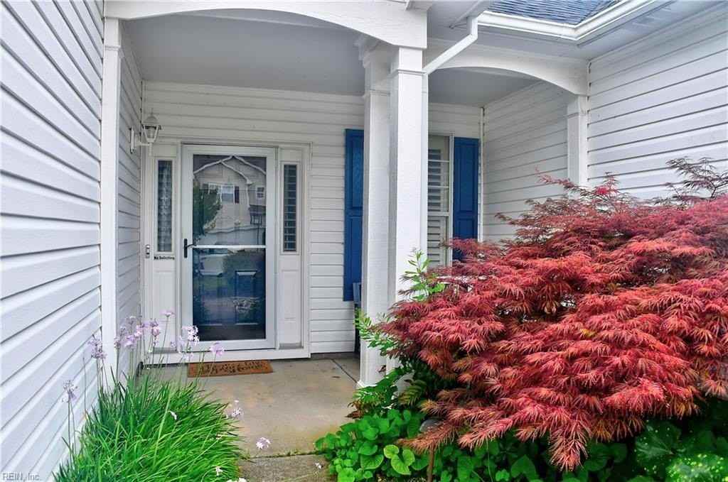 1864 Somersby Ln - Photo 2 of 35