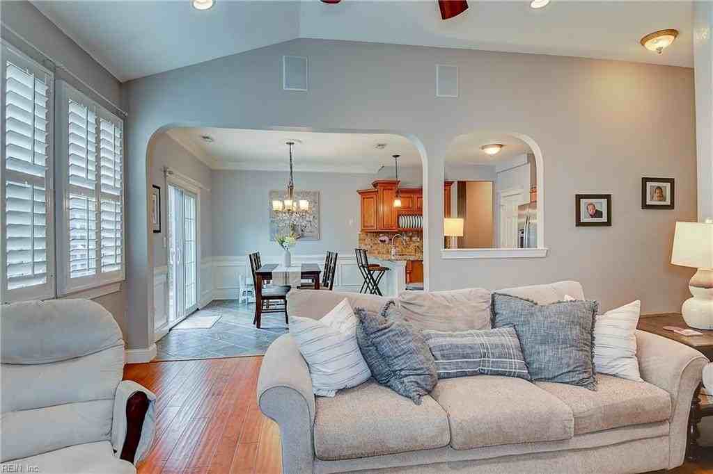 1864 Somersby Ln - Photo 6 of 35