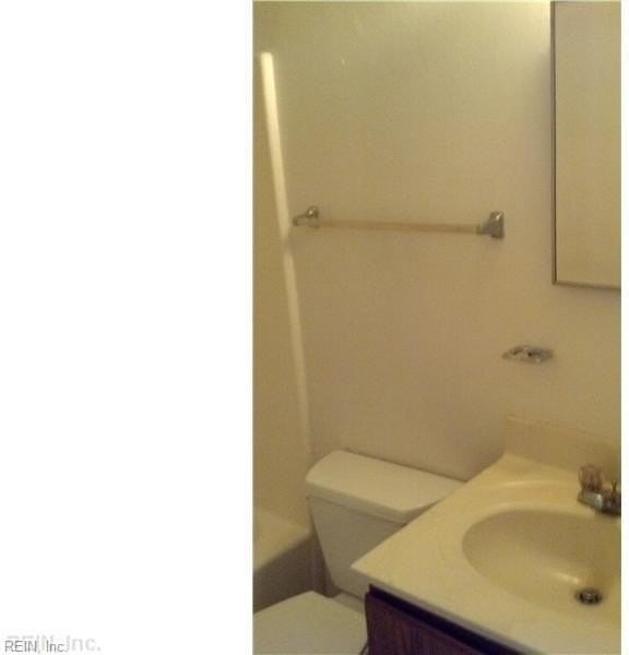 9643 Beaumont St #C - Photo 7 of 11