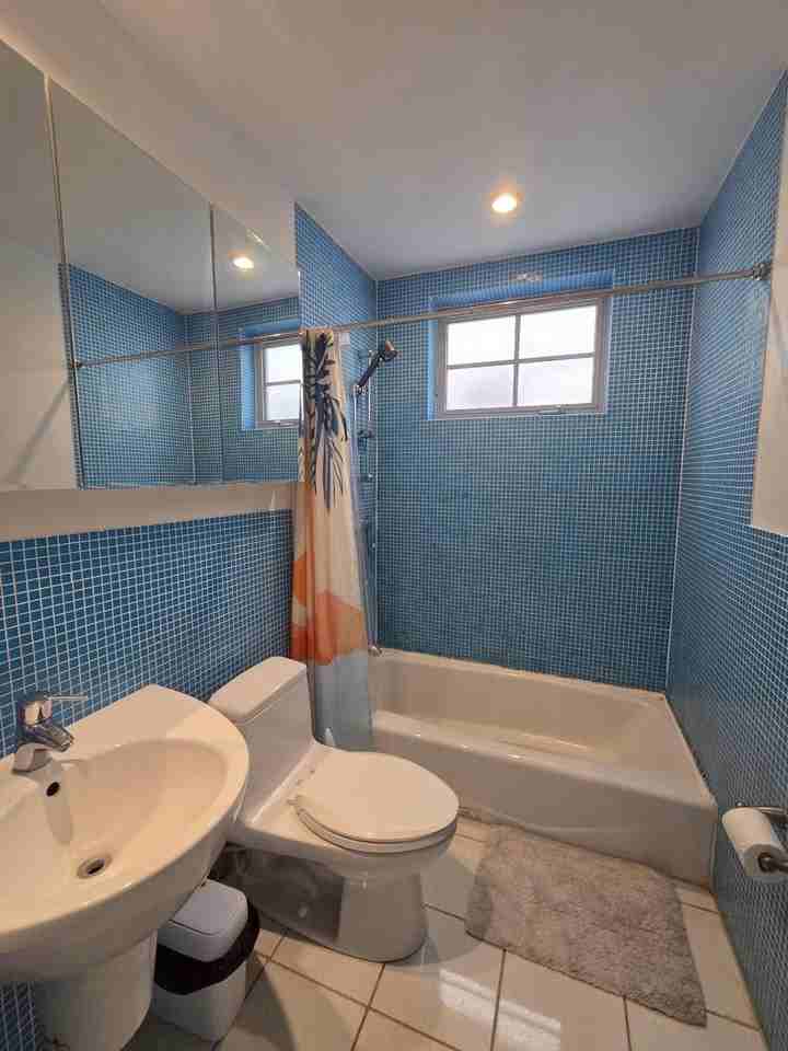 1045 Lenox Ave #6 - Photo 7 of 14