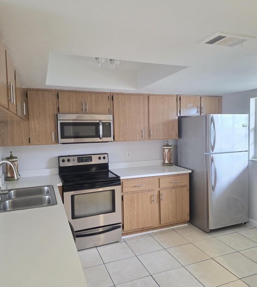 1503 Palm Beach Trace Dr