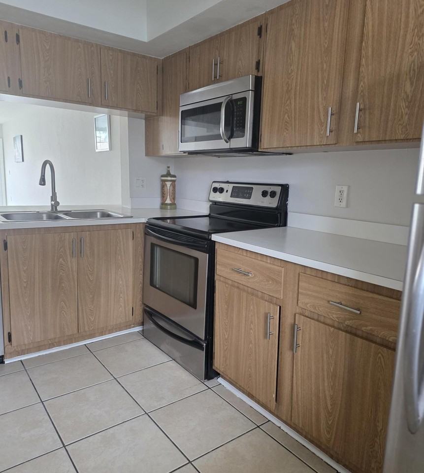1503 Palm Beach Trace Dr - Photo 2 of 18