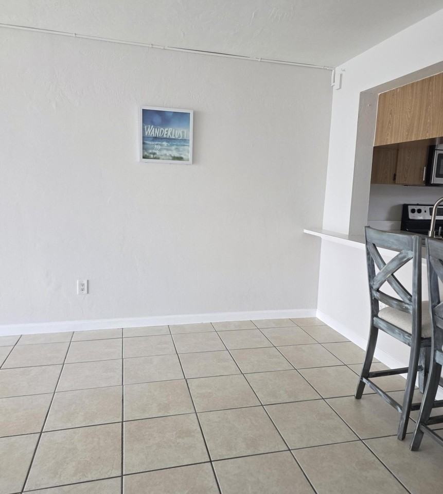 1503 Palm Beach Trace Dr - Photo 3 of 18