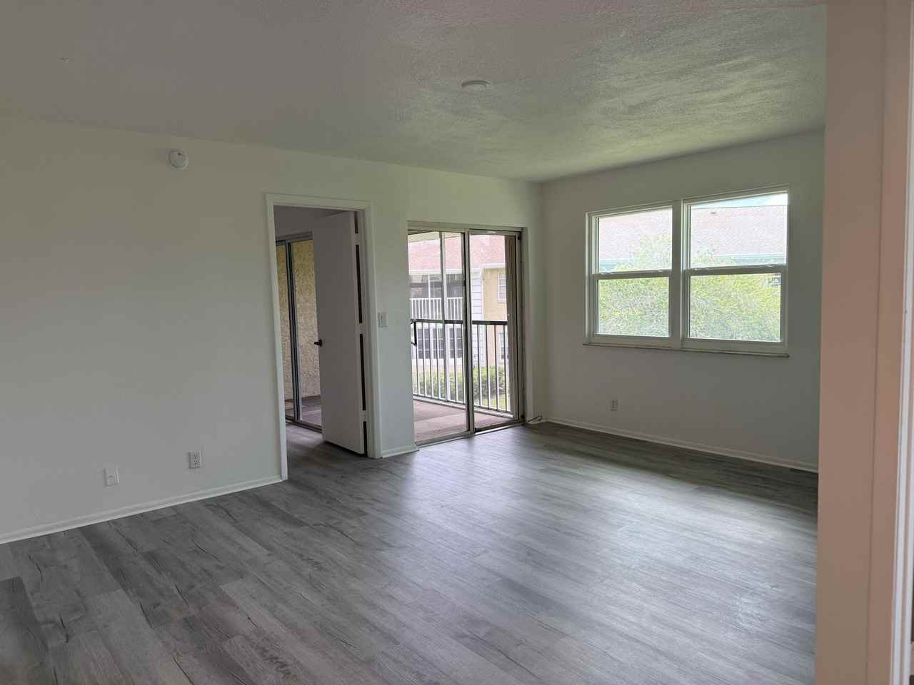 1536 Se Royal Green Cir #201 - Photo 5 of 8