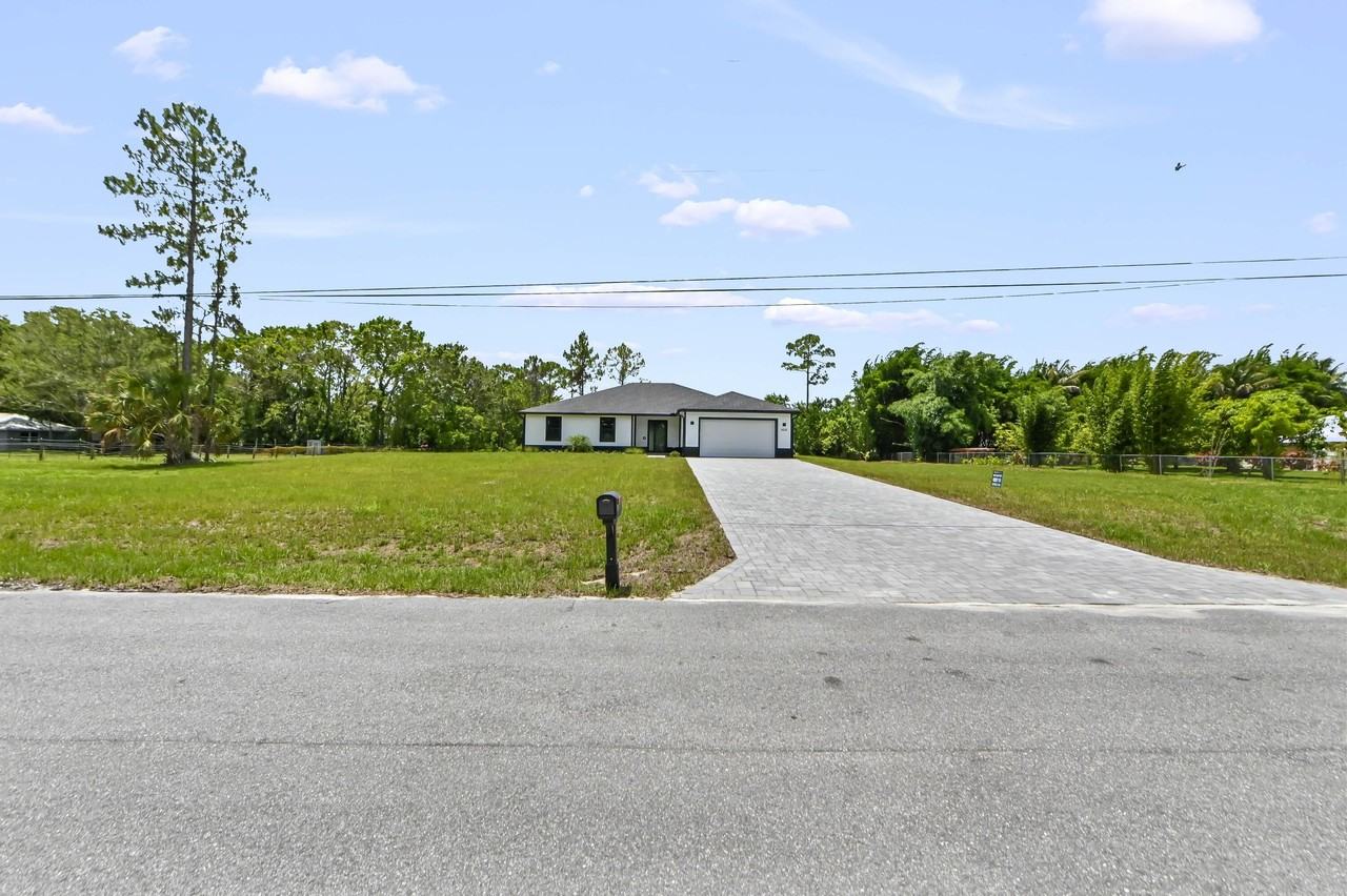 14826 89th Pl N - Photo 2 of 28