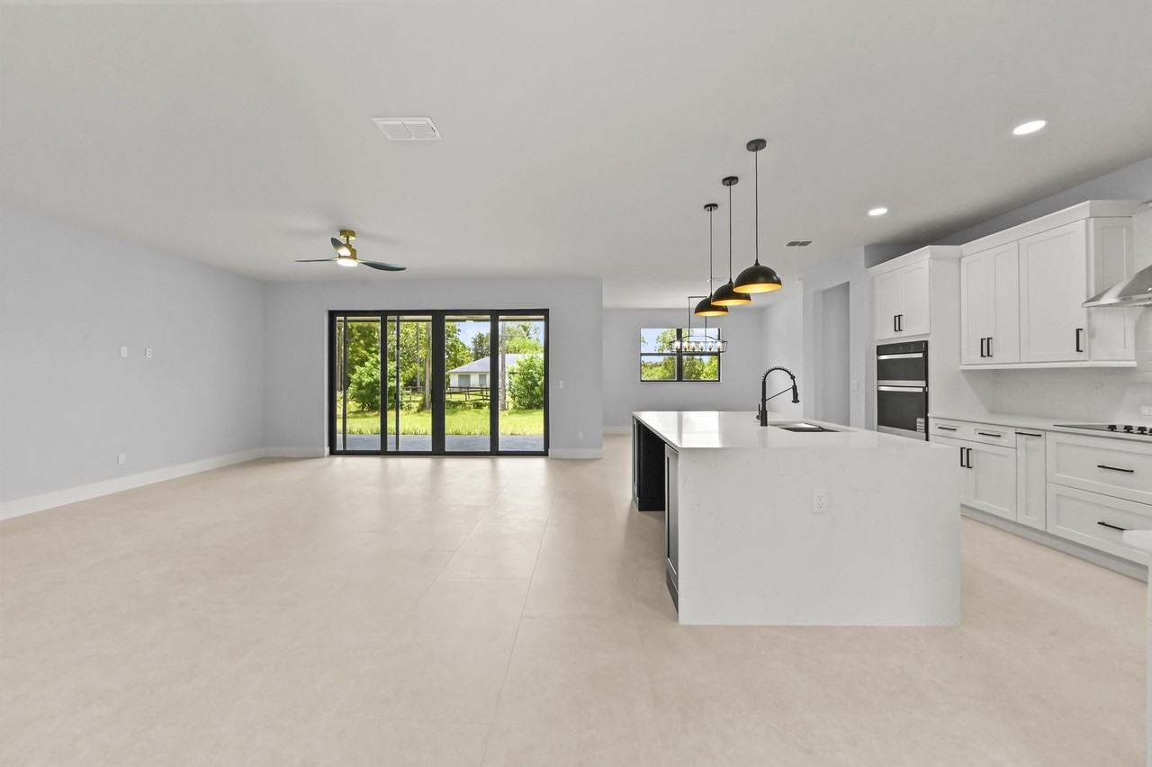 14826 89th Pl N - Photo 4 of 28
