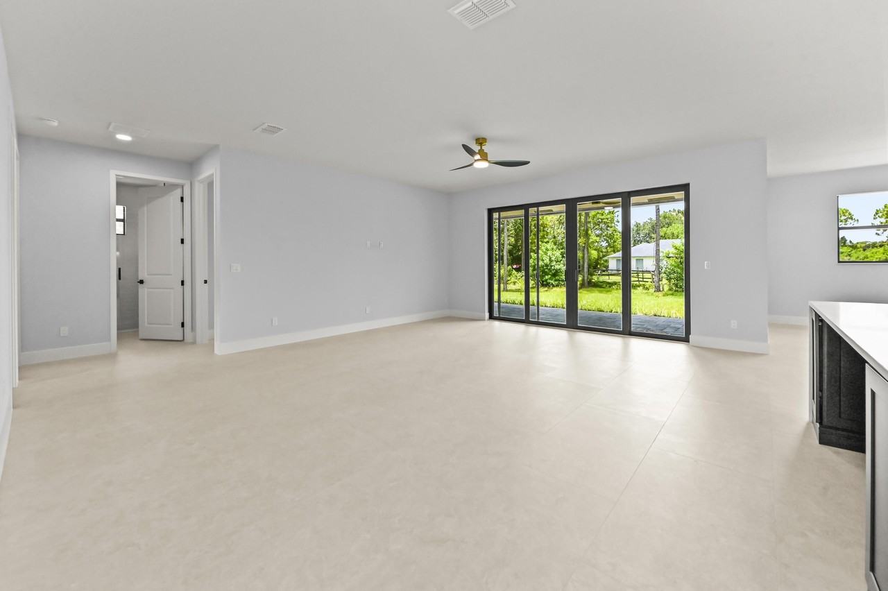 14826 89th Pl N - Photo 5 of 28