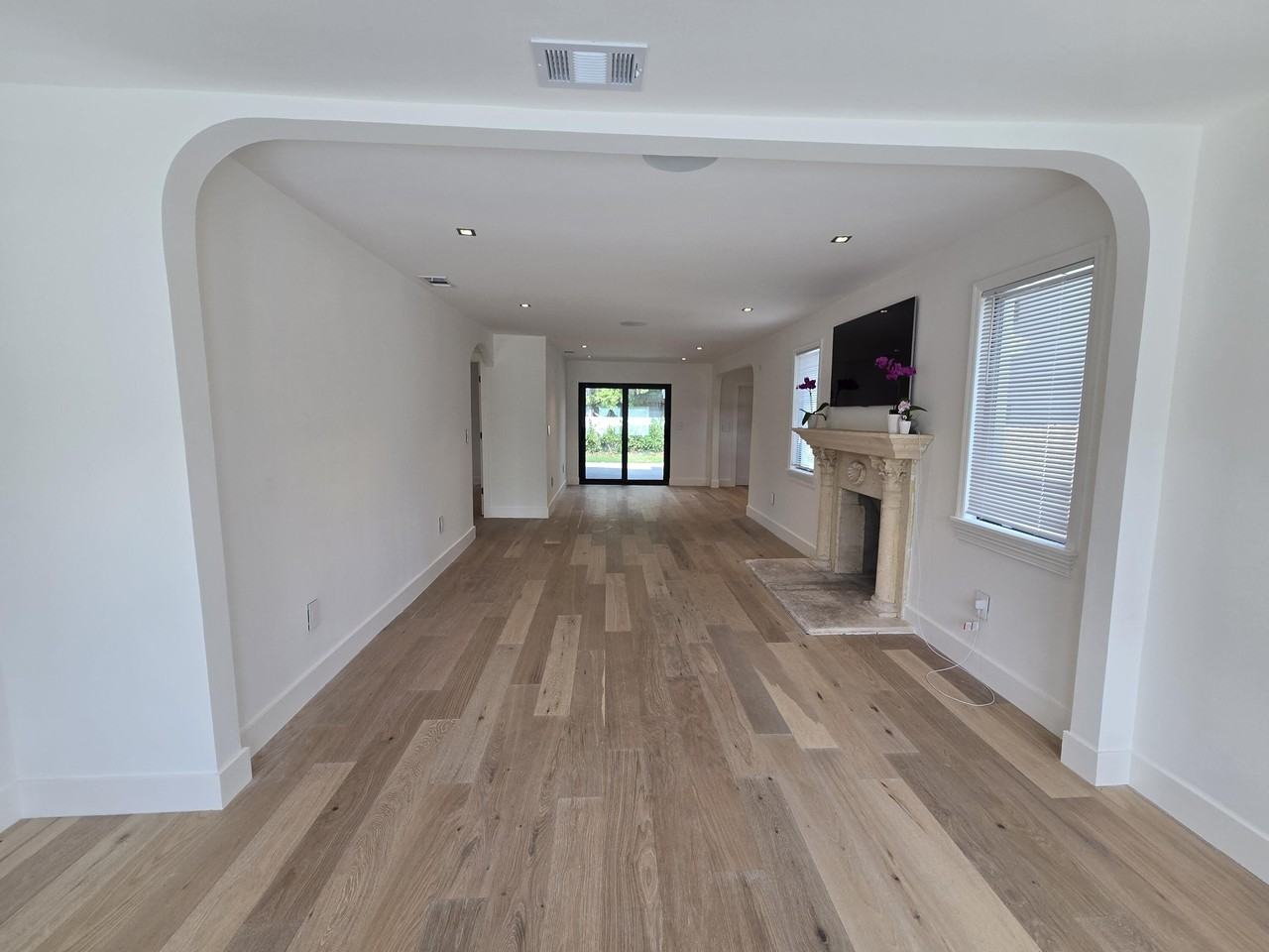 3809 S Olive Ave - Photo 2 of 16