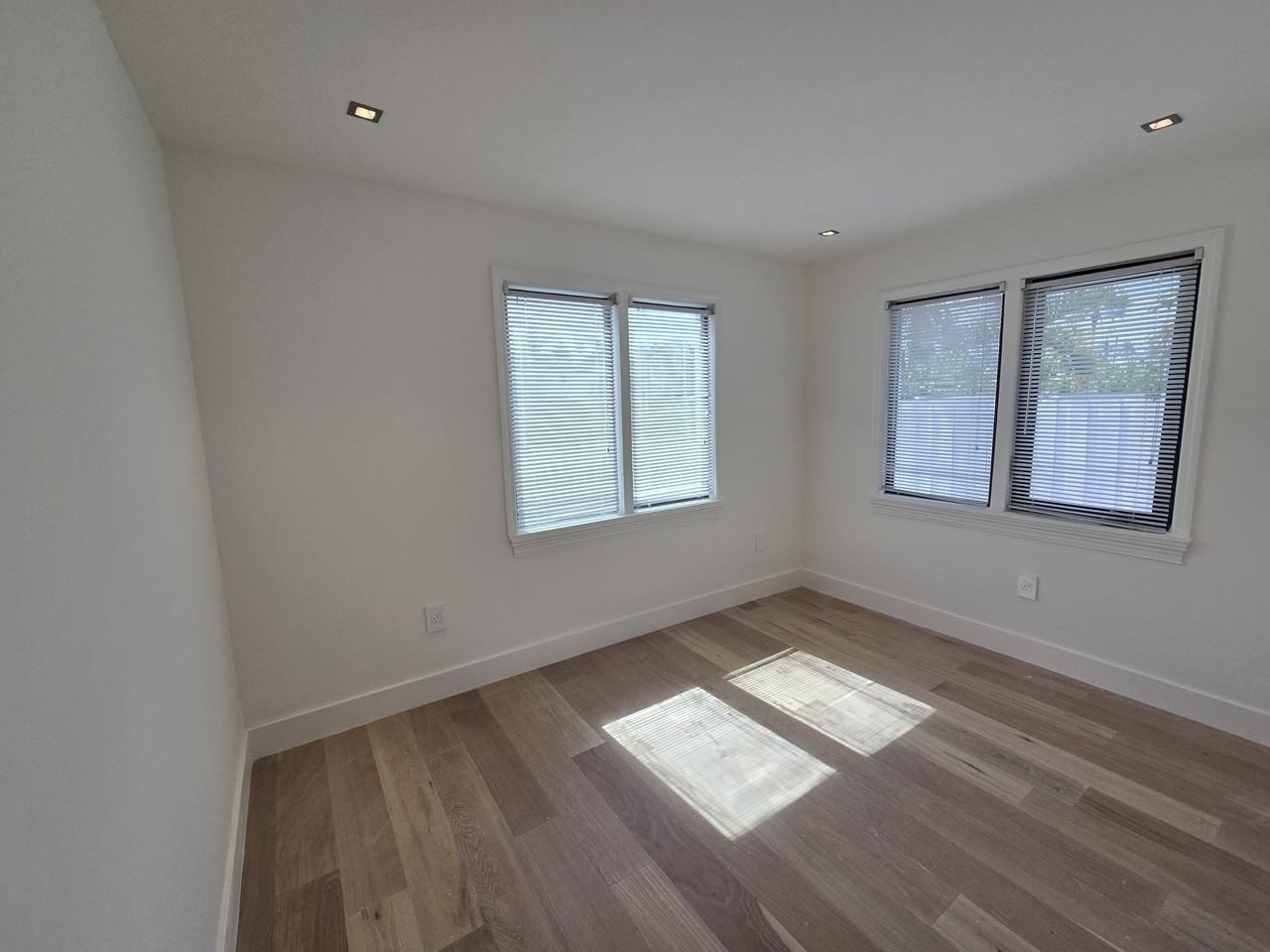 3809 S Olive Ave - Photo 7 of 16