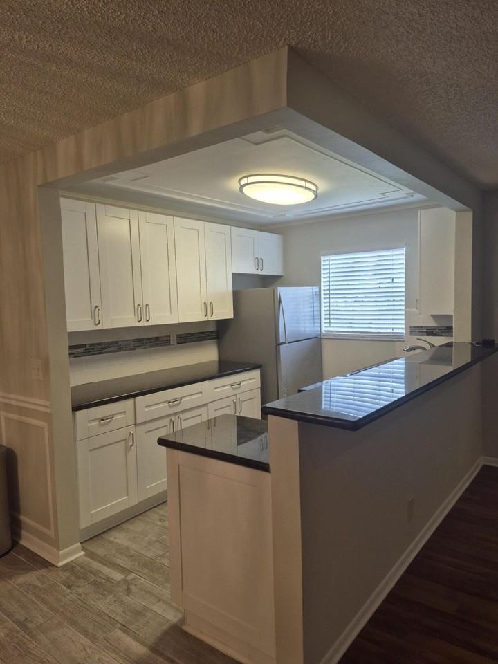 4530 Nw 3rd St #B - Photo 2 of 12