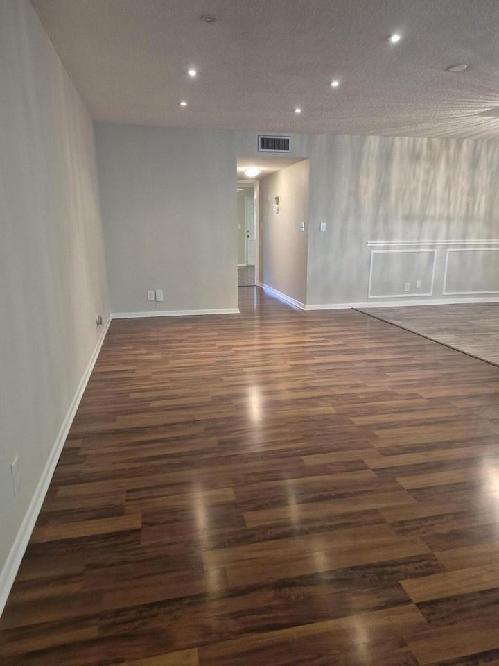 4530 Nw 3rd St #B - Photo 4 of 12