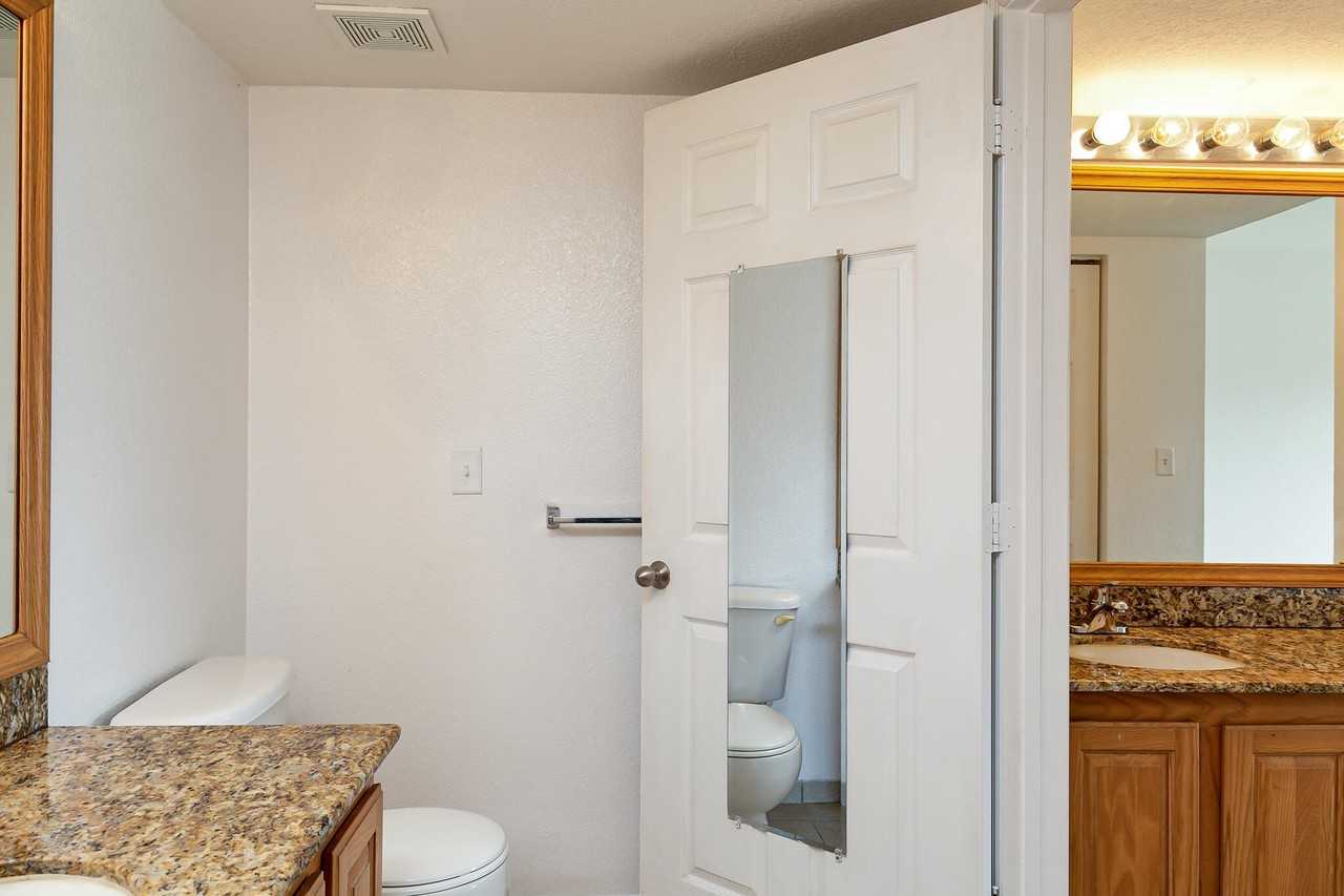 281 Sw Palm Dr #102 - Photo 7 of 28