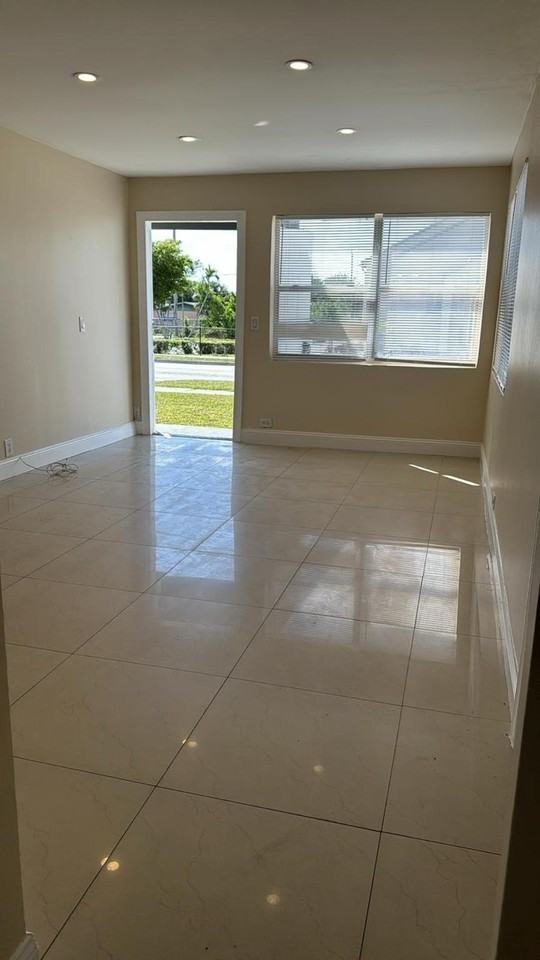 3734 Avenue S - Photo 3 of 13