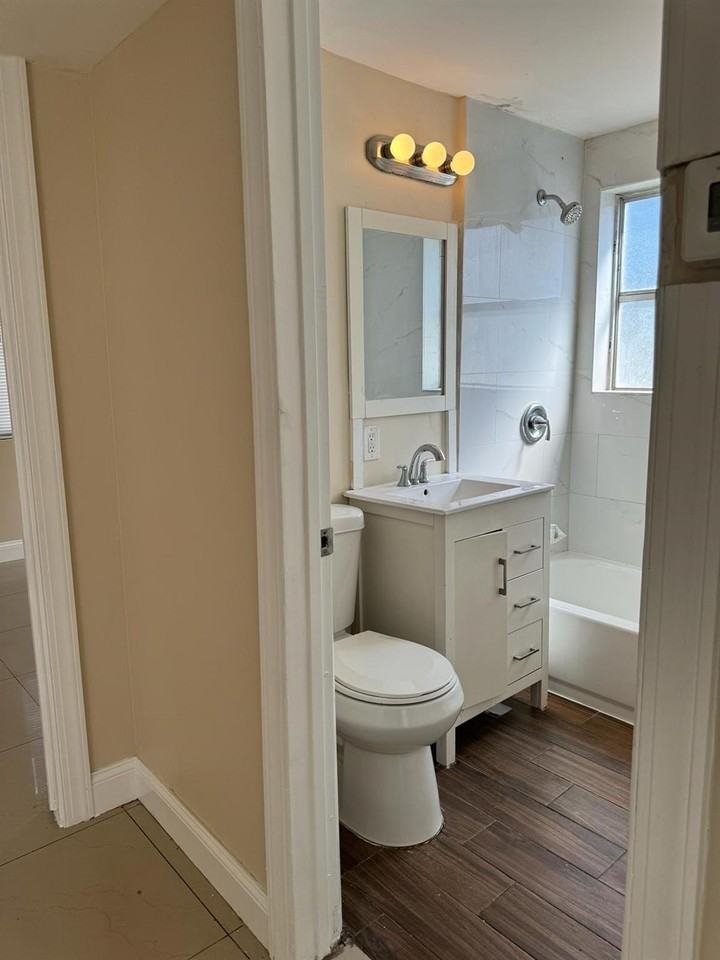 3734 Avenue S - Photo 6 of 13