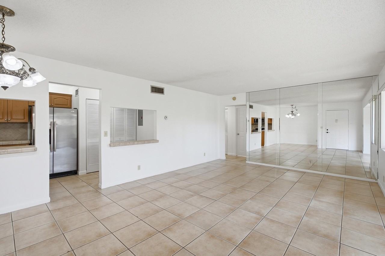 518 Shady Pine Way #B2 - Photo 5 of 29