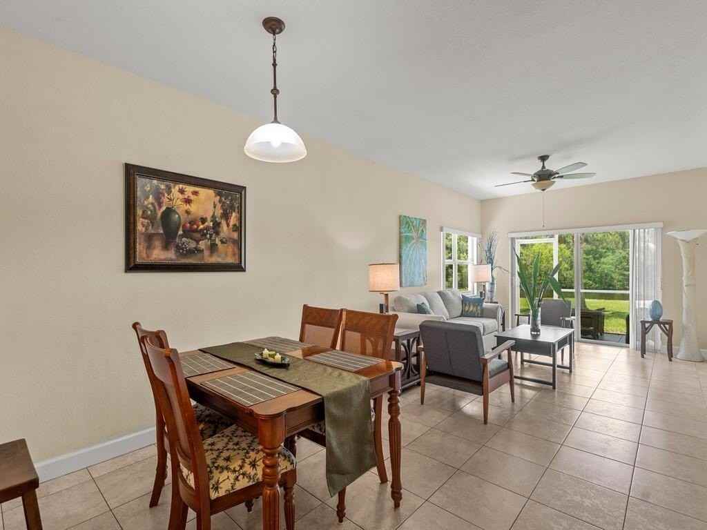 4210 Gator Trace Ave #B - Photo 7 of 48