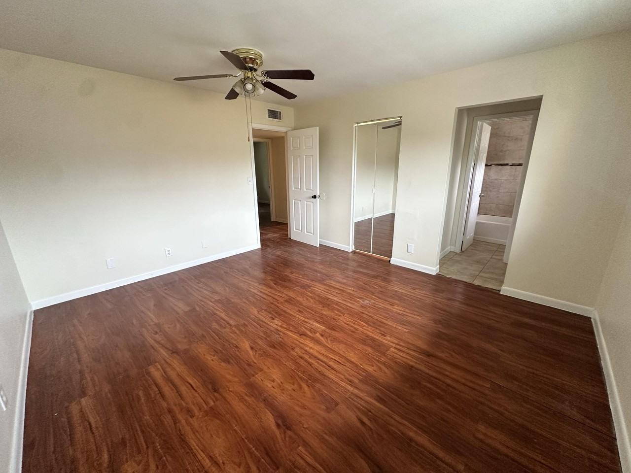 5614 Blueberry Ct - Photo 7 of 21