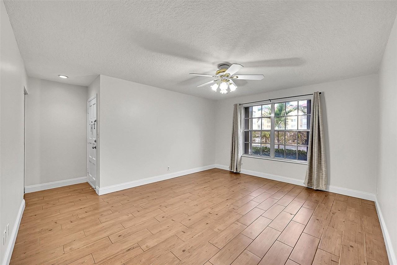 428 Nw 70th Ave #140 - Photo 4 of 28
