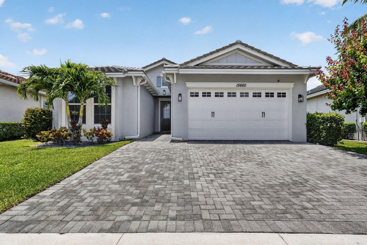 15660 Goldfinch Cir - Photo 2 of 43