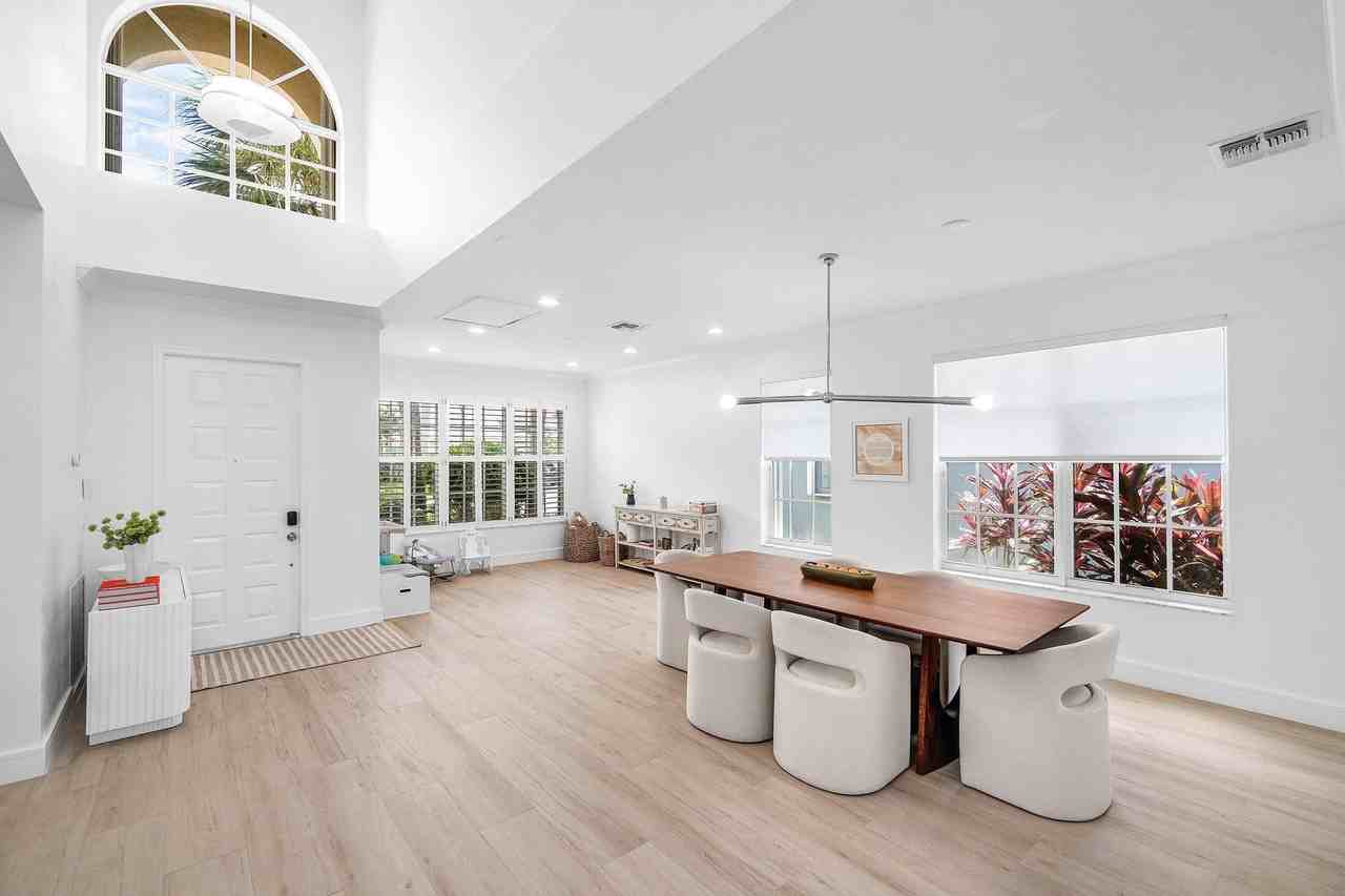 7766 Monarch Ct - Photo 3 of 50