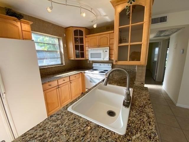 183 Andover H - Photo 2 of 13