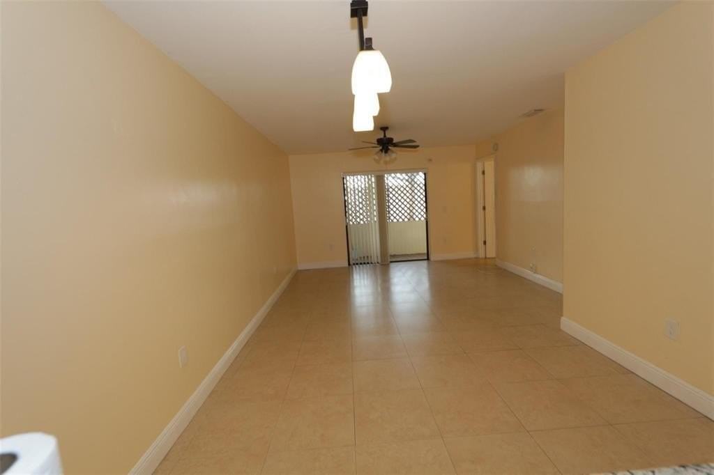 2987 Nw 110th Ave - Photo 4 of 18