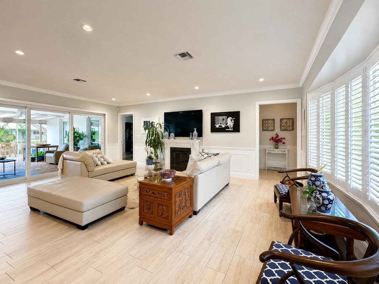 1111 Sw Pepperridge Ter - Photo 4 of 36