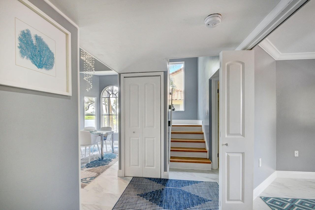 9204 Glenmoor Dr - Photo 5 of 42