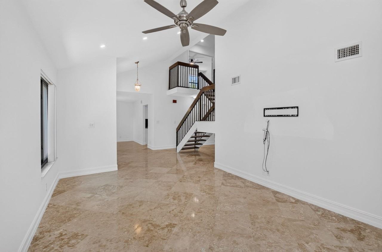 21661 Casa Monte Ct - Photo 4 of 30
