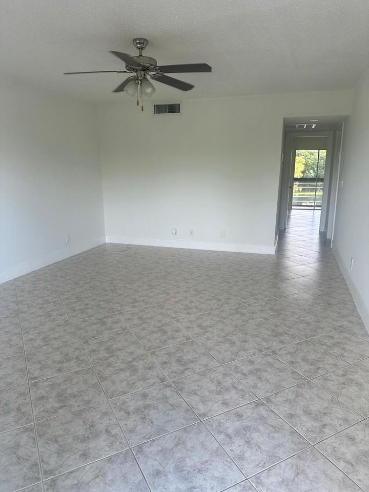 2100 Springdale Blvd #303 - Photo 6 of 41