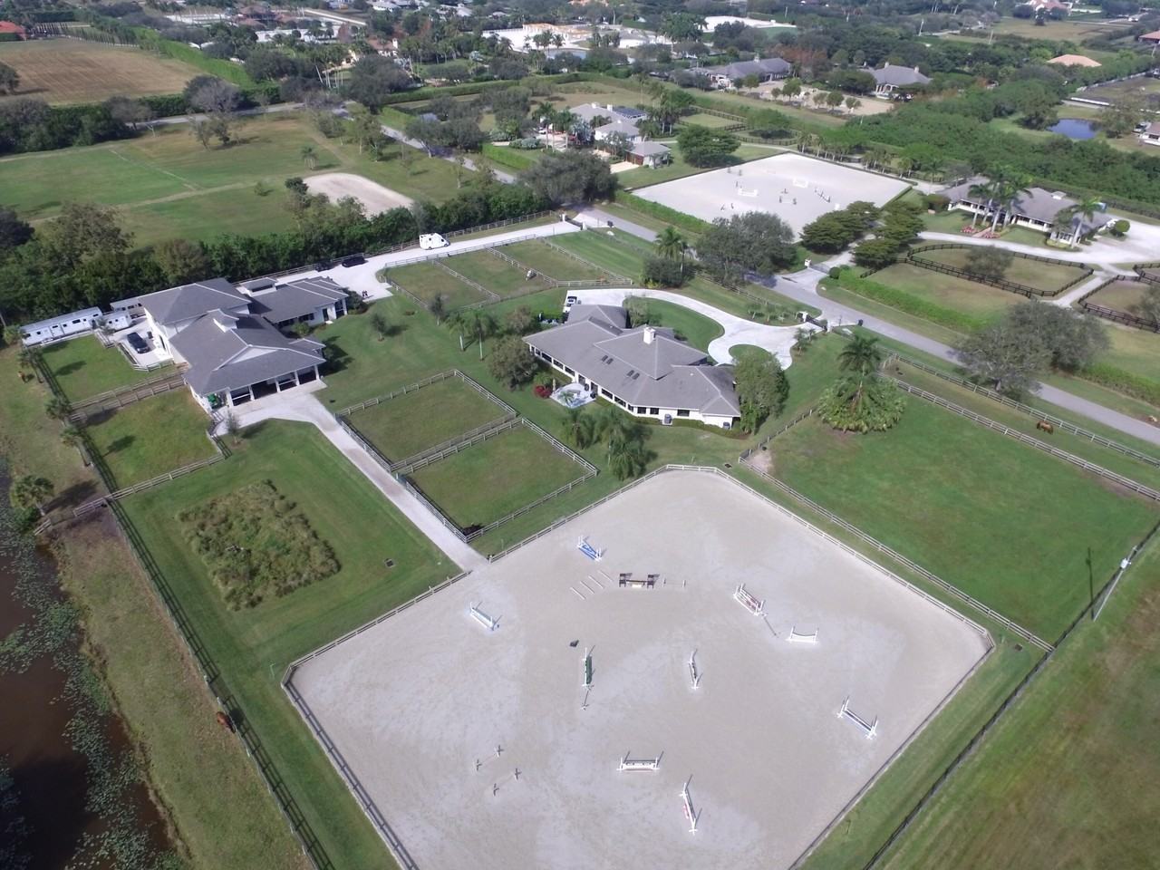 15450 Estancia Ln - Photo 2 of 25