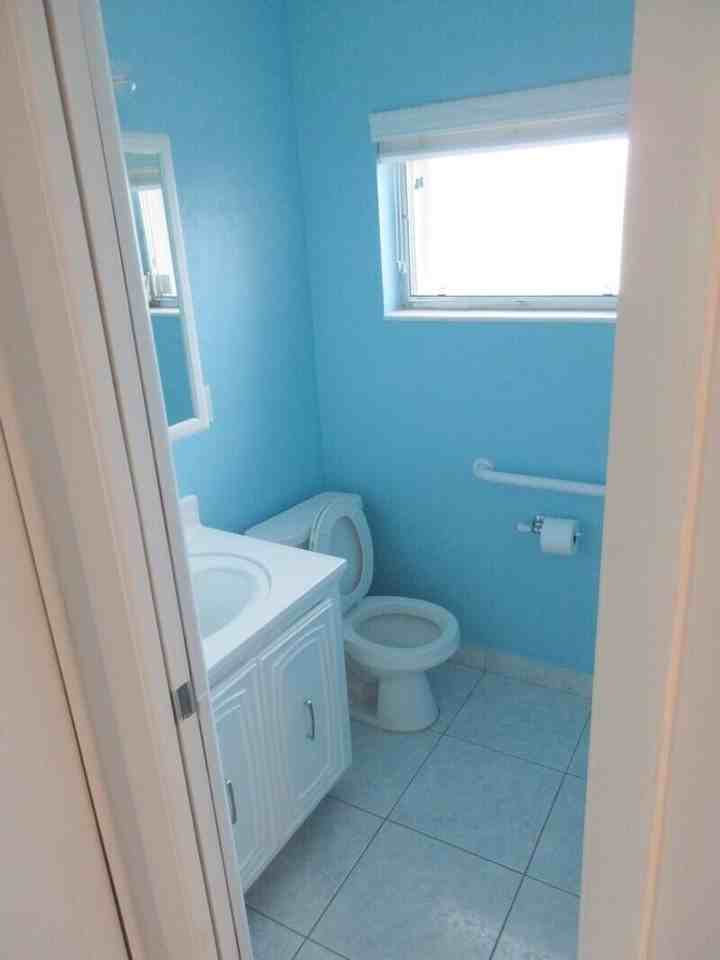 2572 Emory Dr E #J - Photo 7 of 40