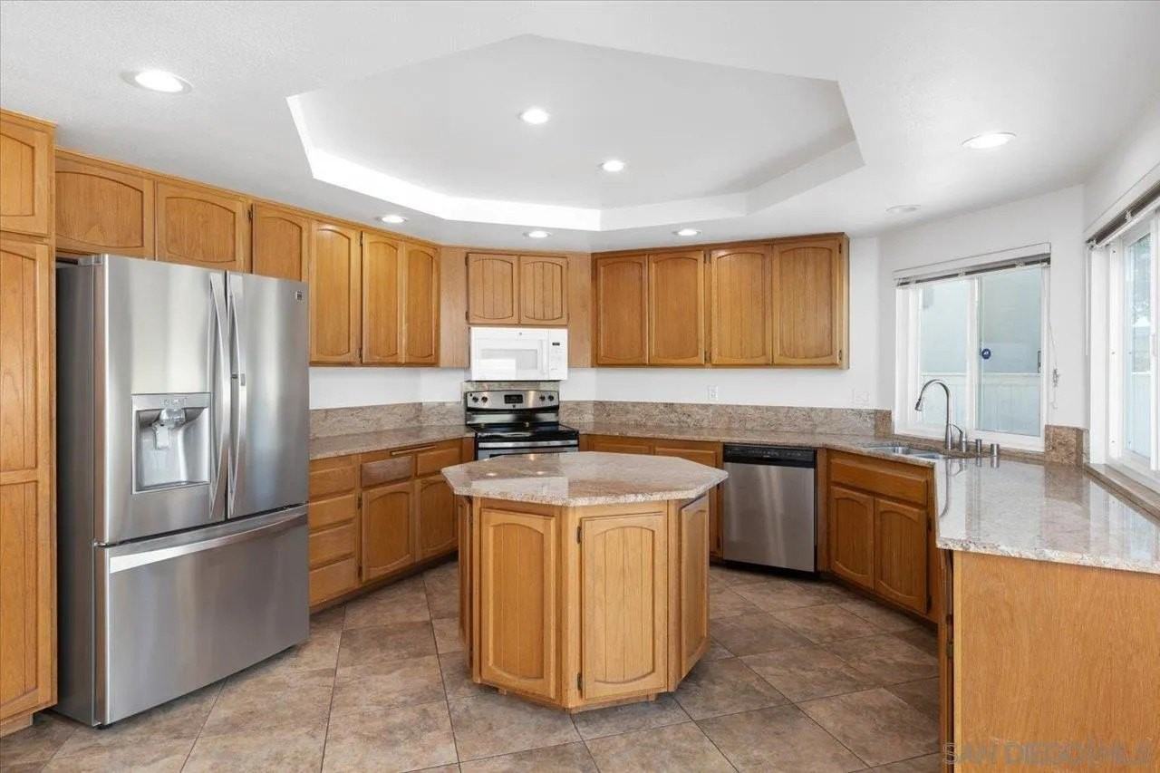 12520 Camberwell Ct - Photo 6 of 26