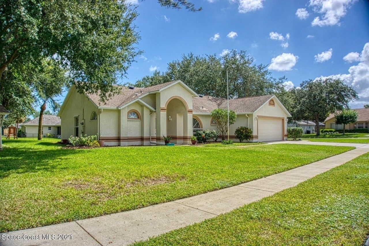 805 Crossbow Dr - Photo 2 of 17