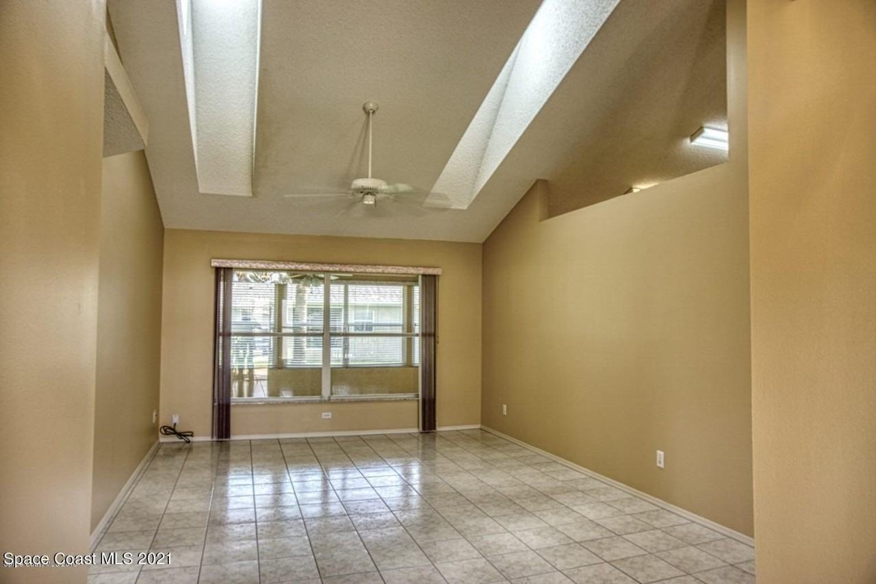 805 Crossbow Dr - Photo 5 of 17