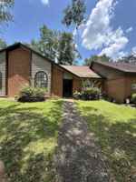 featured image of 4436 Stratfordshire Ct