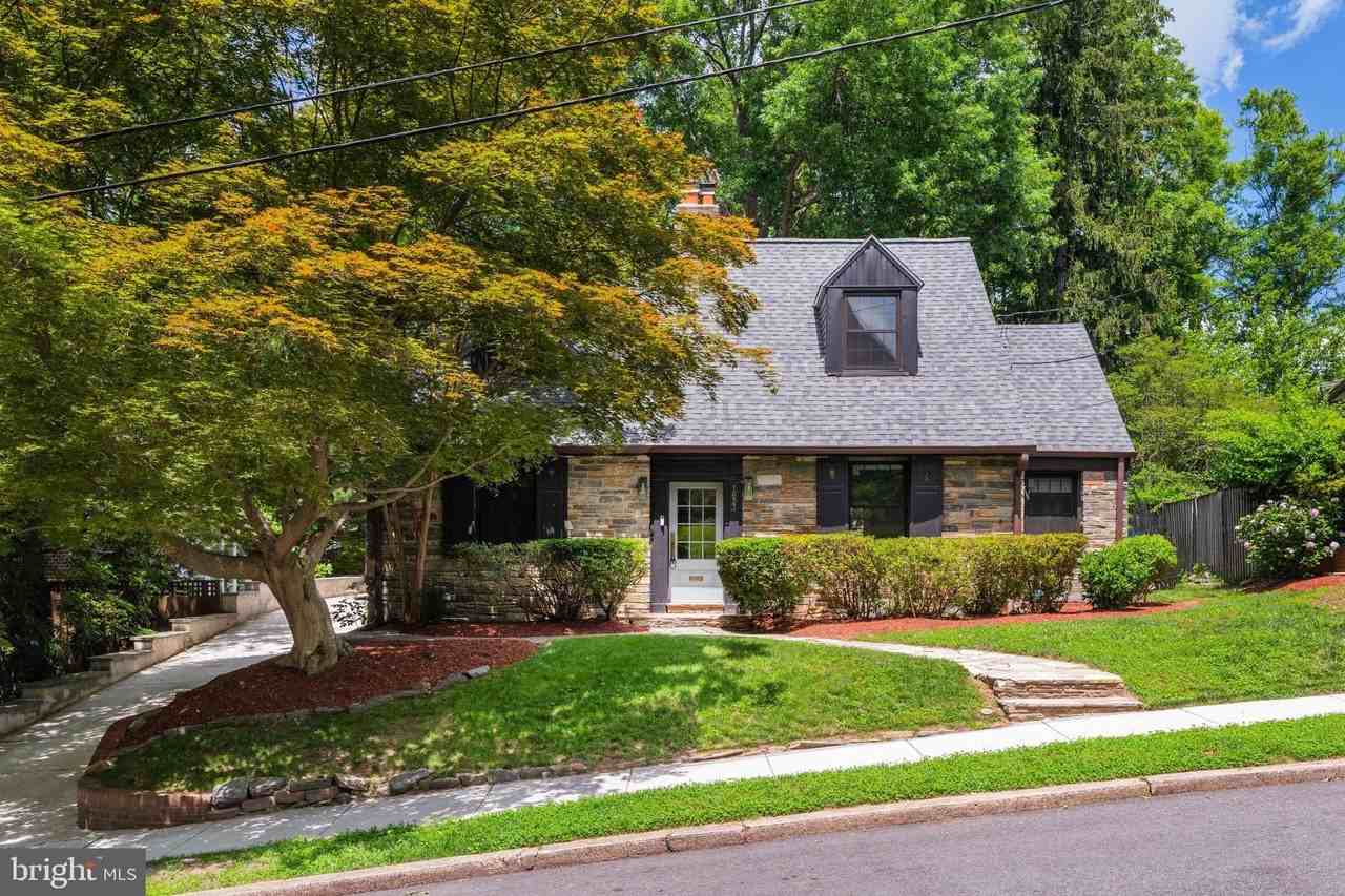 1623 Jonquil St Nw - Photo 2 of 50