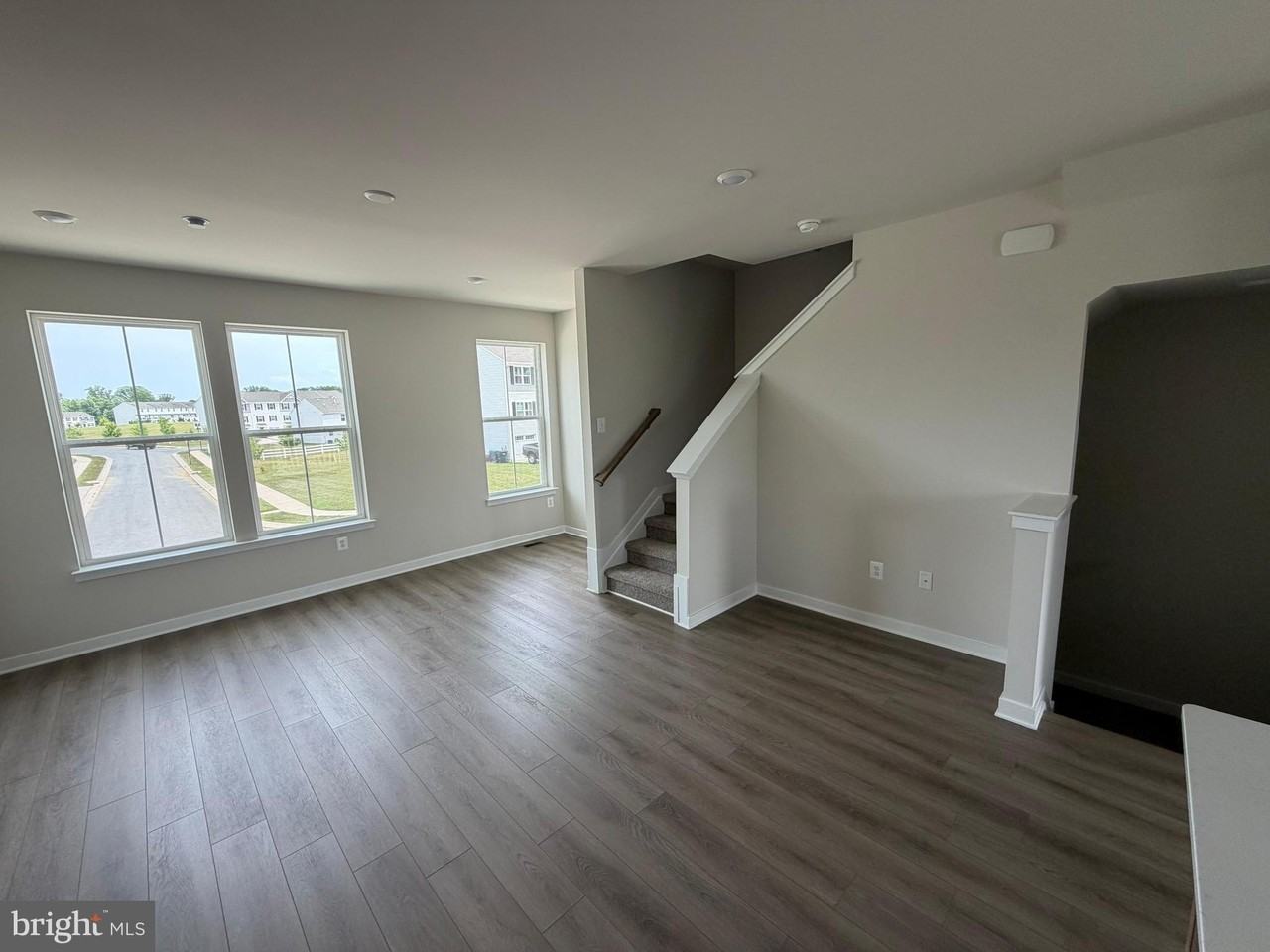 368 Mingo Way - Photo 3 of 26