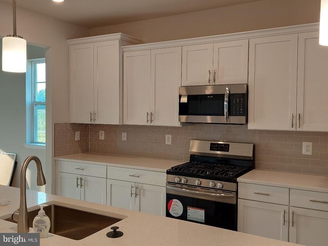 34381 Beaufort Ct - Photo 5 of 6