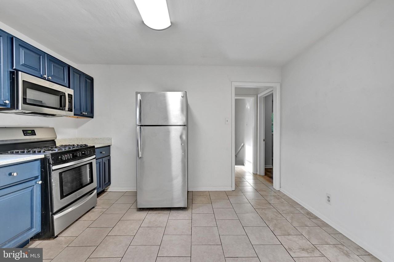 811 Seagrove Rd #811 - Photo 4 of 19