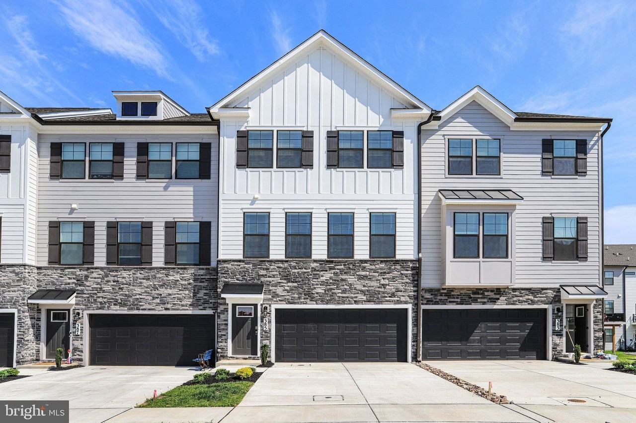 385 Ensemble Way