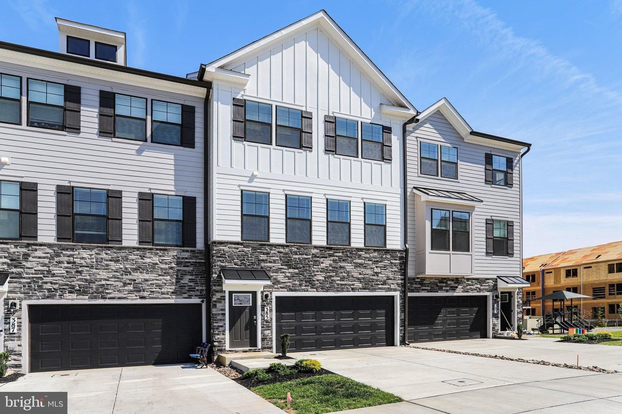 385 Ensemble Way - Photo 2 of 41