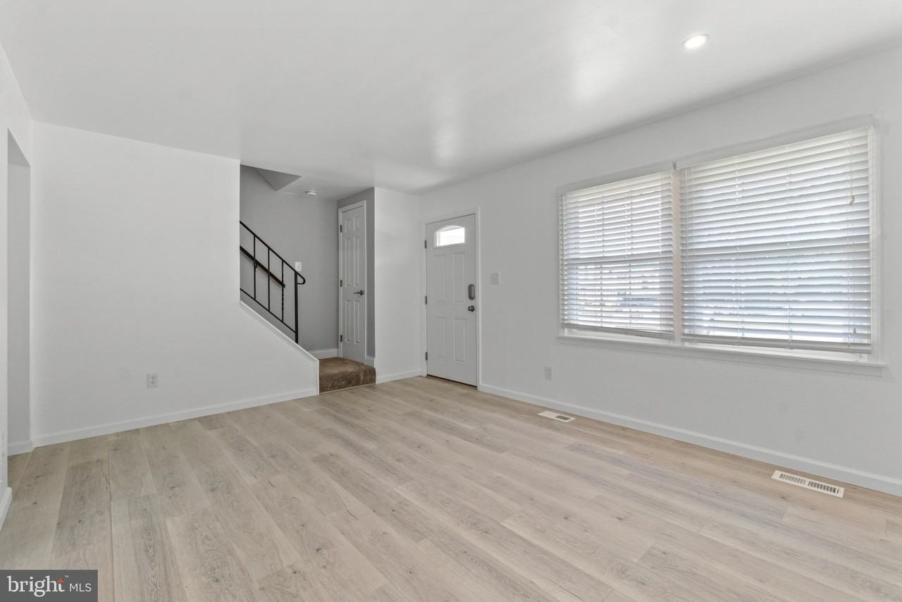 322 Harlan Sq #A2 - Photo 4 of 36