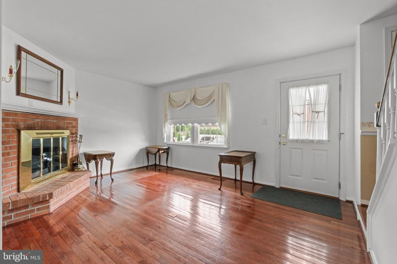 330 Harlan Sq #A6 - Photo 3 of 38