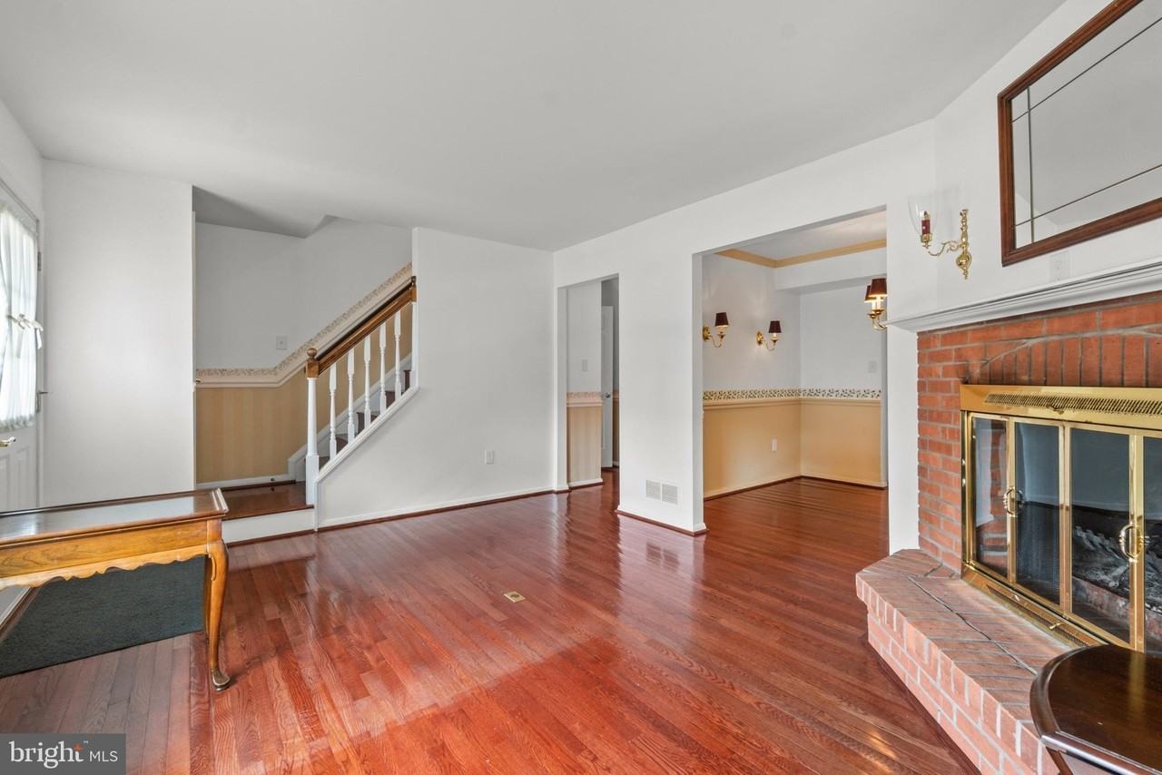 330 Harlan Sq #A6 - Photo 5 of 38