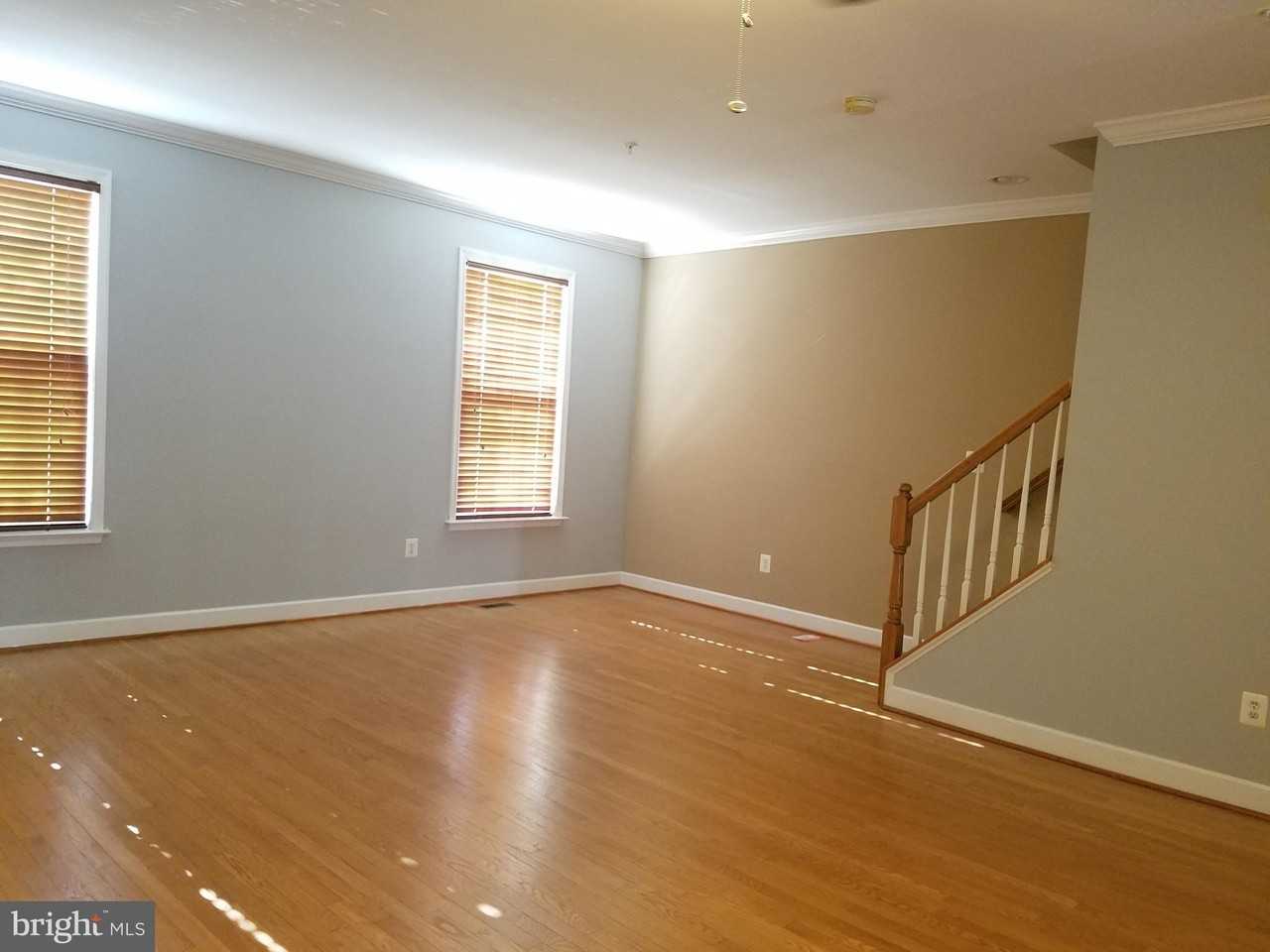 715 Hidden Marsh St - Photo 7 of 19