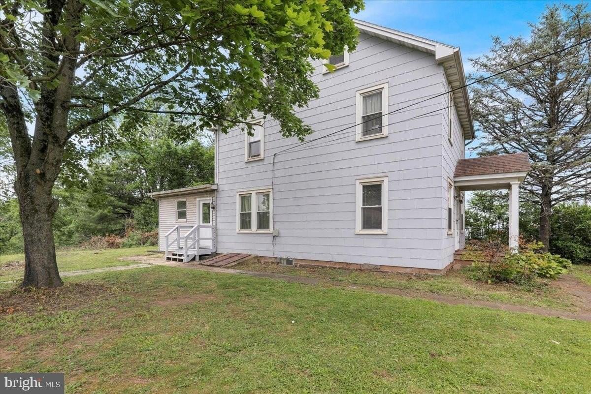 144 E Baumstown Rd - Photo 3 of 18