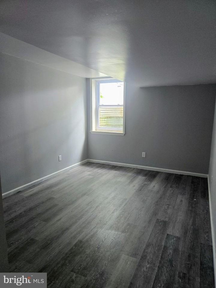 868 Coates St - Photo 2 of 7