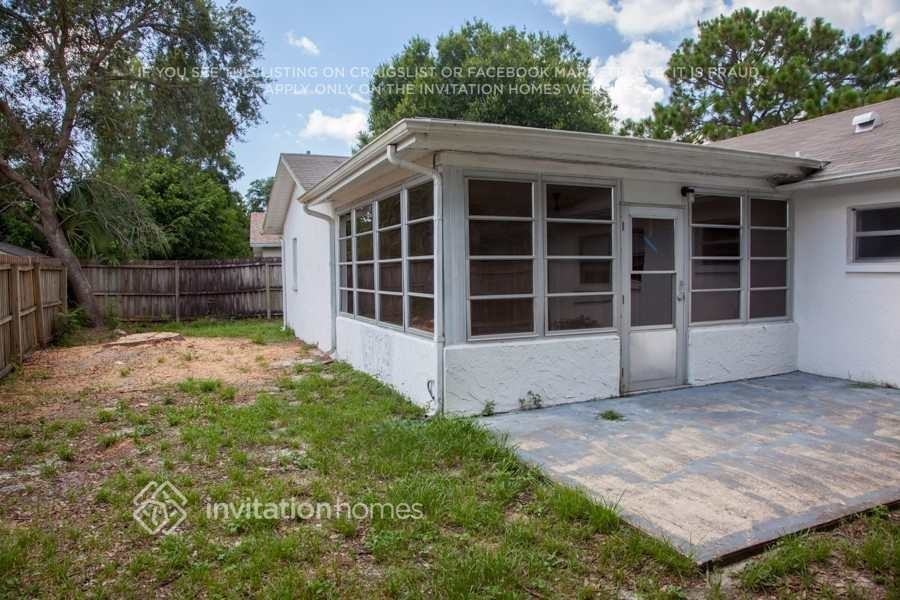 4349 Black Fox Dr - Photo 3 of 5